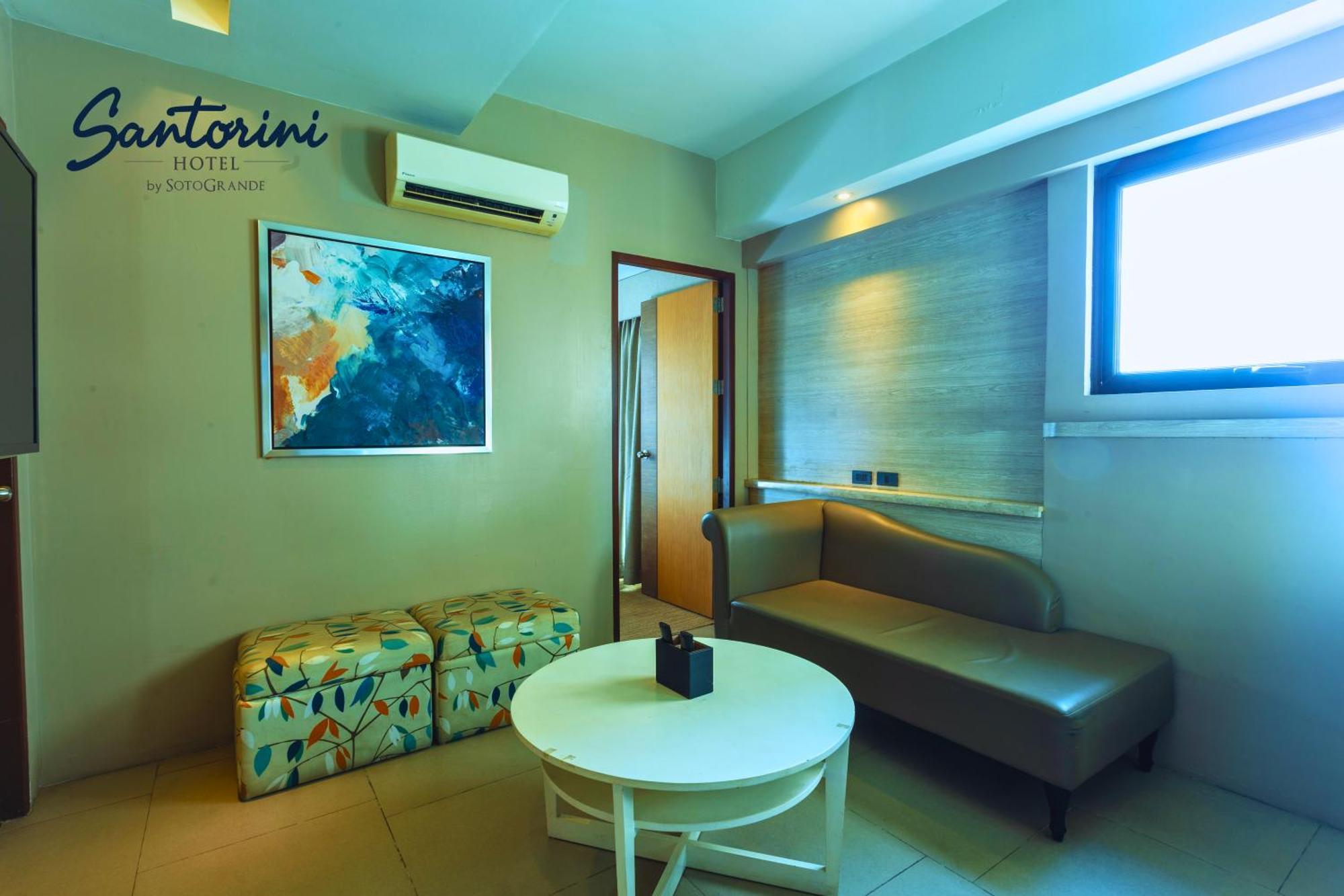 Santorini Hotel Marikina Экстерьер фото
